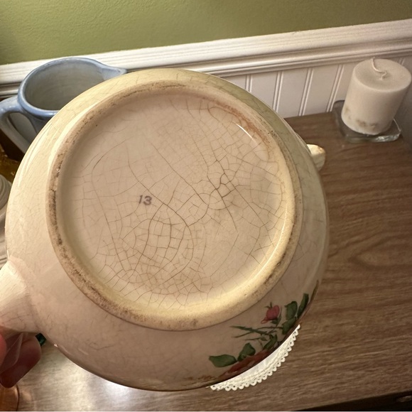 Vintage Transferware Rose Floral Design Red and Cream Teapot - Picture 9 of 12